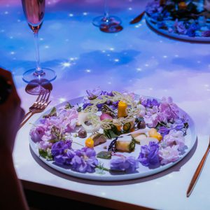 ＜世界一小さなシェフによる驚きの体験＞18（アンウィット）Produced by Casa d’ Angelaが最新テーブルマッピング結婚式を開始